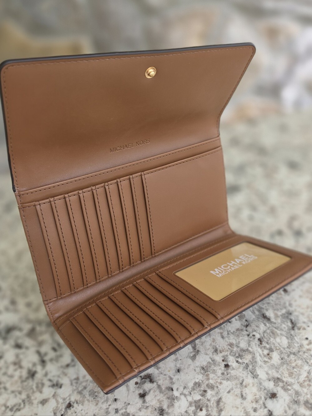 Michael Kors Jet Set Trifold Large Logo Wallet - Picture 3 of 6